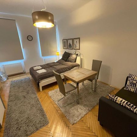 Charmante Altbauapartments Apostelgasse ウィーン エクステリア 写真