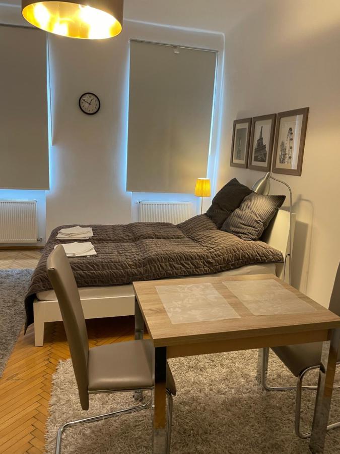 Charmante Altbauapartments Apostelgasse ウィーン エクステリア 写真